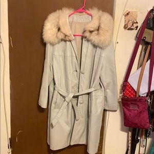 Vintage leather coat with real fox collar